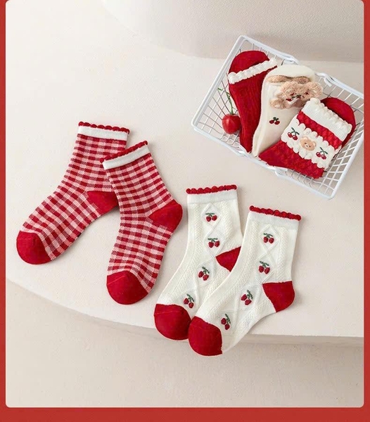 Set 5 đôi tất màu đỏ cho bé