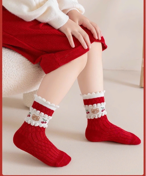 Set 5 đôi tất màu đỏ cho bé