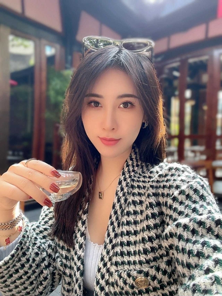 Áo khoác Maje blazer tweed xanh lá khuy vàng