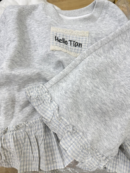 Bộ nỉ Hello Tian dài tay màu ghi mix viền caro