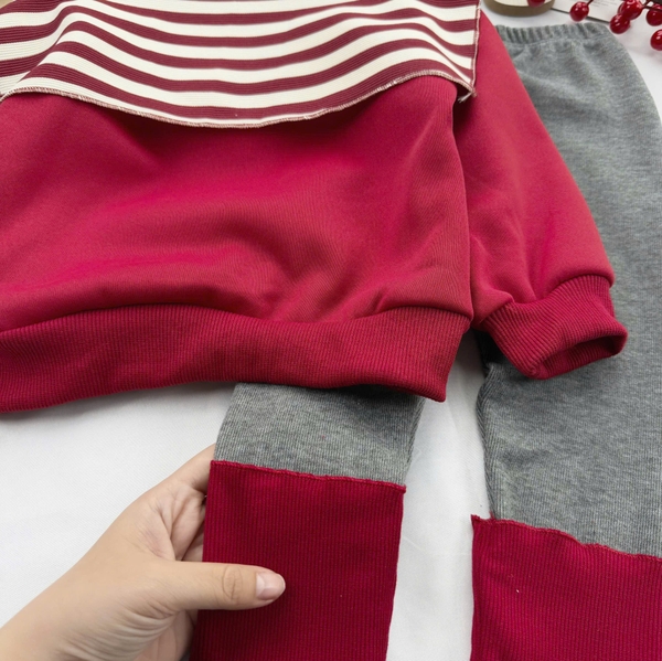 Bộ nỉ lót bông đỏ quần legging xám kèm khăn