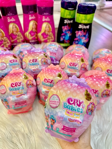 Trứng búp bê Cry Babies 2 màu tím và hồng