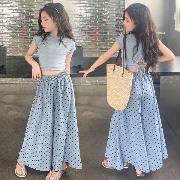 Bộ áo thun tăm nơ lưng kèm quần suông chấm bi màu xanh size đại