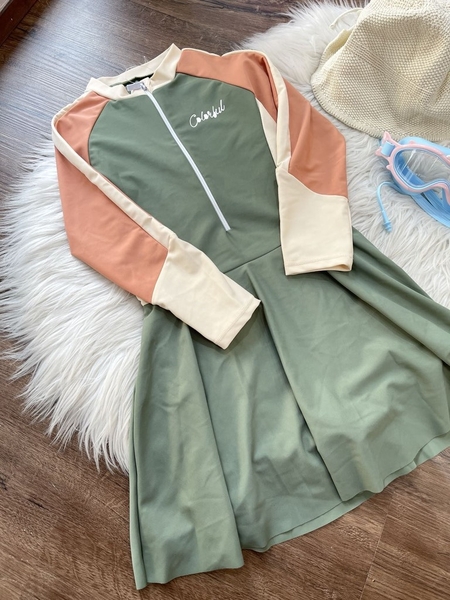 Bộ bơi dáng váy liền Colorful Yuke xanh lá mix cam kéo khoá ngực