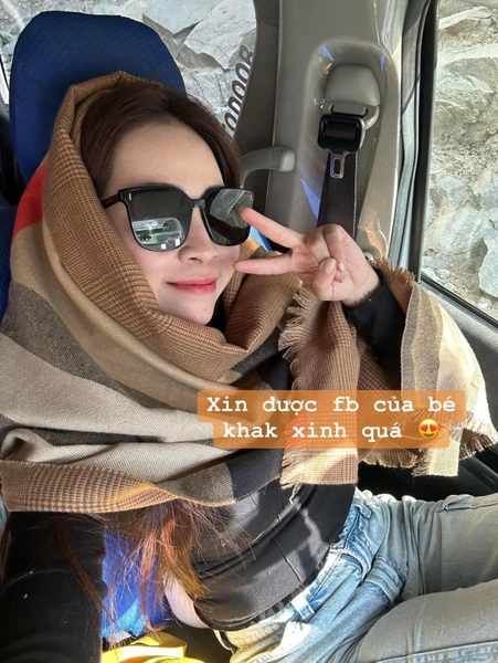 Khăn BBR họa tiết 2 mặt size 180x70cm full box