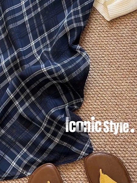 Chân váy voan suông dài kẻ caro xanh trắng