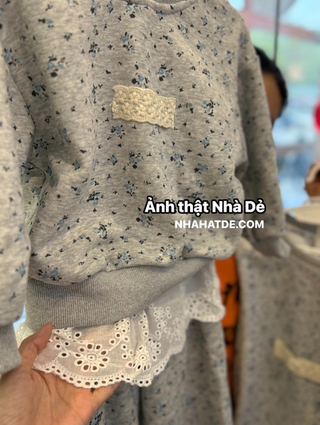 Bộ nỉ hoa nhí màu ghi Hone Baby cho bé