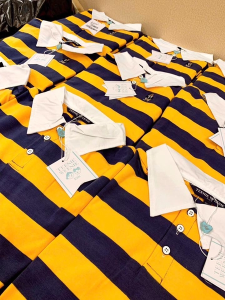 Áo polo dài tay Teenie Weenie kẻ vàng xanh