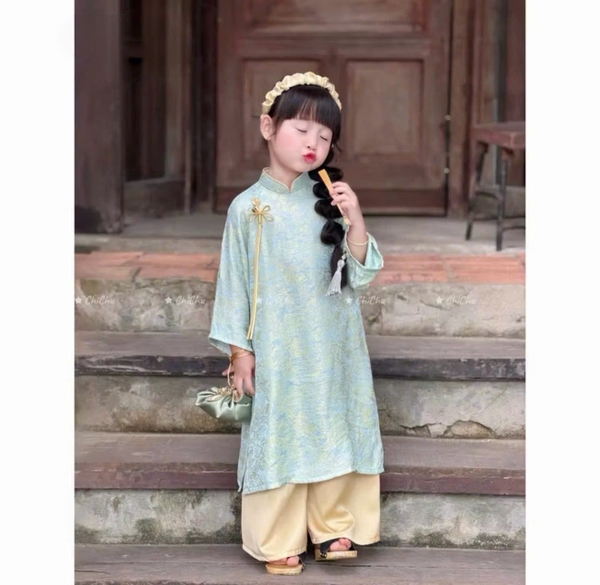 Set áo dài ánh kim BÉ GÁI 4 chi tiết áo, quần, bờm, khánh treo áo màu XANH và HỒNG
