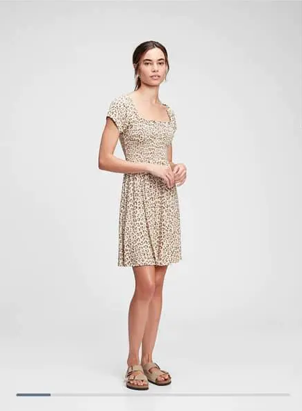 Váy cotton Gap mẹ smock ngực 3 màu xanh rêu, vàng, da báo
