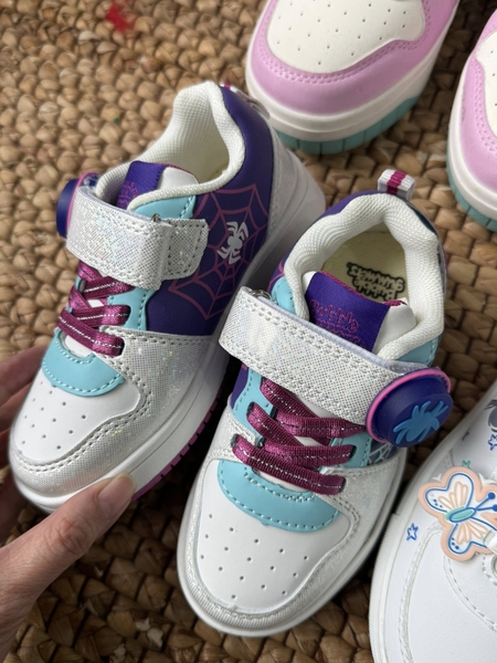 Giày Bubble Gummers Minions Exclusive Sneakers nhiều mẫu