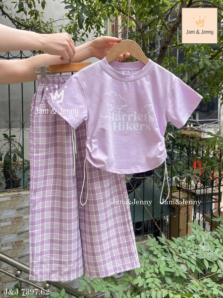 Bộ cộc tay tím Harriet’s Hikers quần kẻ caro dáng dài bé gái
