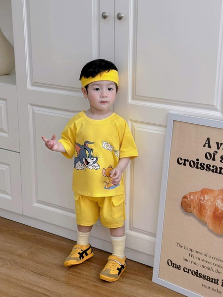 Set 2 bộ cộc tay Tom Jerry màu xám, vàng bé trai