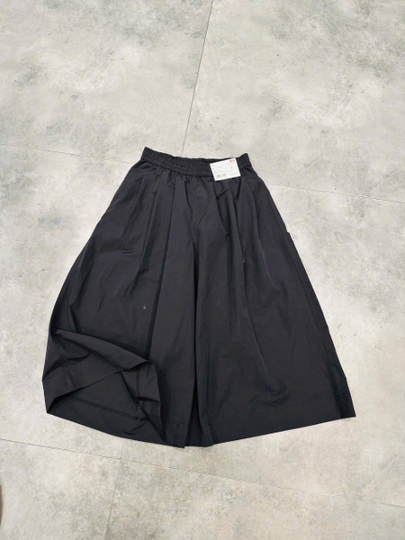 Quần dáng váy nylon culottes Uniqlo 4 màu đen, ghi, xanh lá, xanh rêu