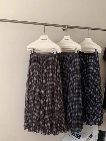 Chân váy kẻ caro freesize màu nâu