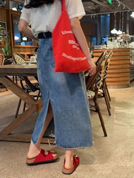 Chân váy jean nữ Shumandi dáng dài xẻ sau