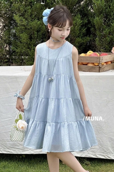 Váy voan suông Munaya Studio màu xanh sát nách size đại cho bé