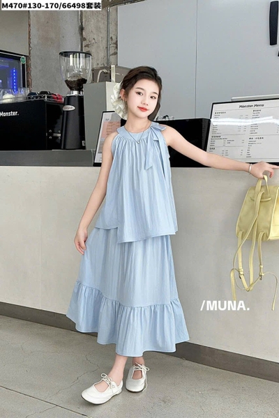 Bộ thô voan Munaya Studio cổ yếm đính nơ xanh ngọc chân váy dài