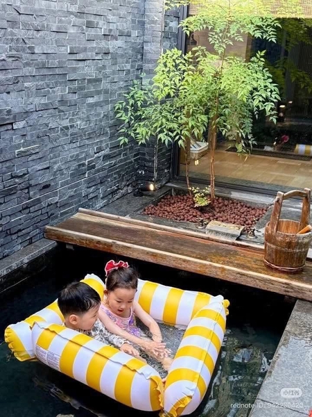 Phao lưới thuyền sắc màu gấp gọn 123x130cm