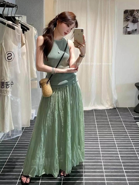 Set Y Jia áo sát nách dệt kim kèm chân váy voan dáng xòe dài 4 màu