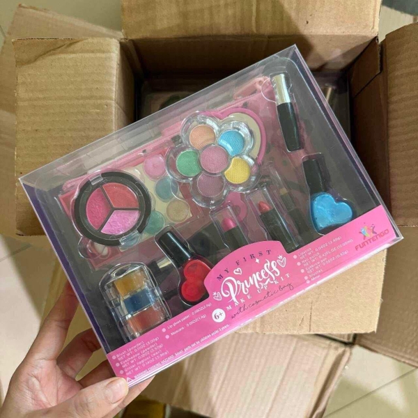Bộ trang điểm Make up kit 16 món