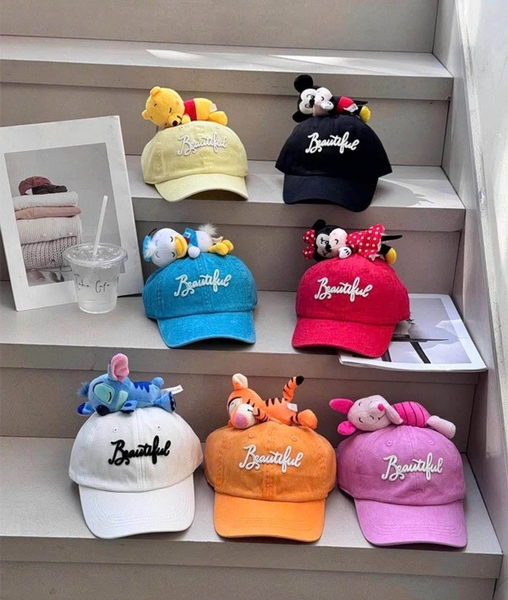 Mũ lưỡi trai gắn gấu bông hoạt hình các màu Hello Kitty, Twinkle, Pooh, Minnie
