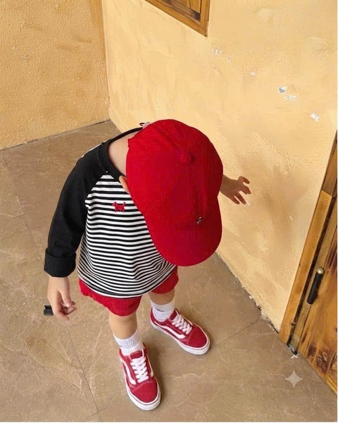 Set 4 áo dài tay raglan thêu basic xám, đỏ, đen, trắng