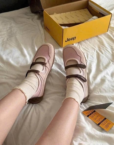 Giày Jeep Mary Jane quai dán kiểu dáng búp bê cho nữ