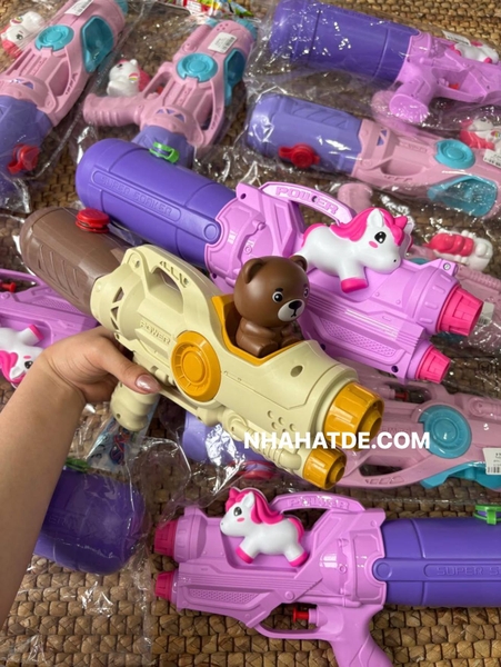 Súng nước hoạt hình kèm charm 4 màu