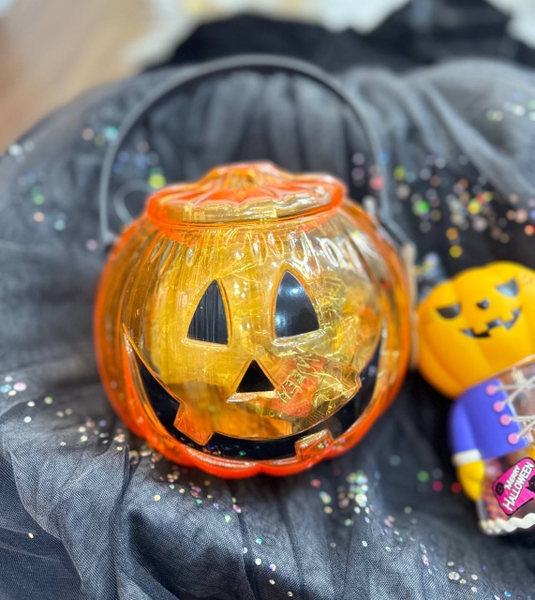 Xô bánh kẹo bí ngô trong suốt Halloween