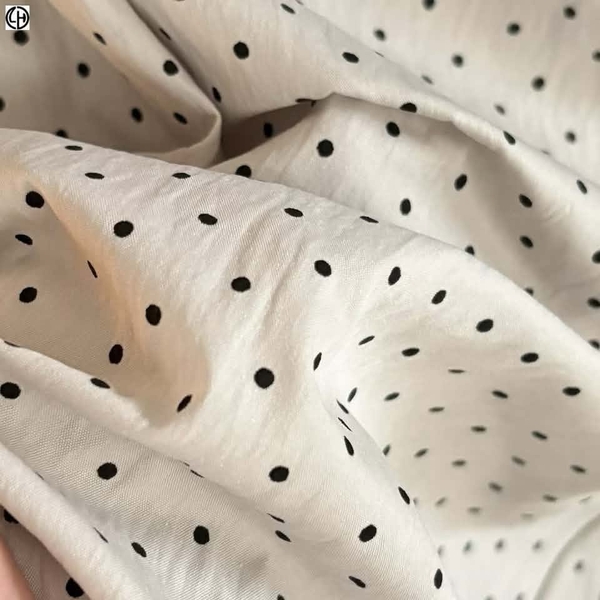Set áo kèm váy bí chấm bi 2 màu trắng, xám