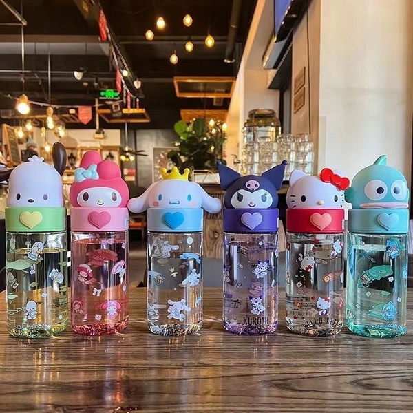 Bình nước nhựa Aikosi các nhân vật Sanrio Kuromi, Hello Kitty, Melody...500ml