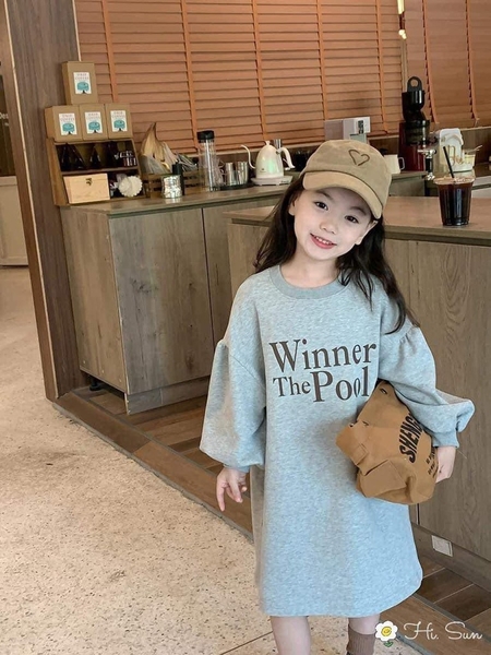 Váy nỉ bông dáng suông Hi.Sun màu ghi tay bồng Winner the Pool cho bé