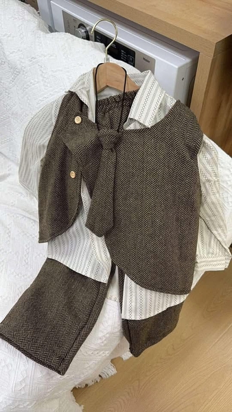 Bộ 4 món sơ mi, áo gile, cavat, quần cho bé trai