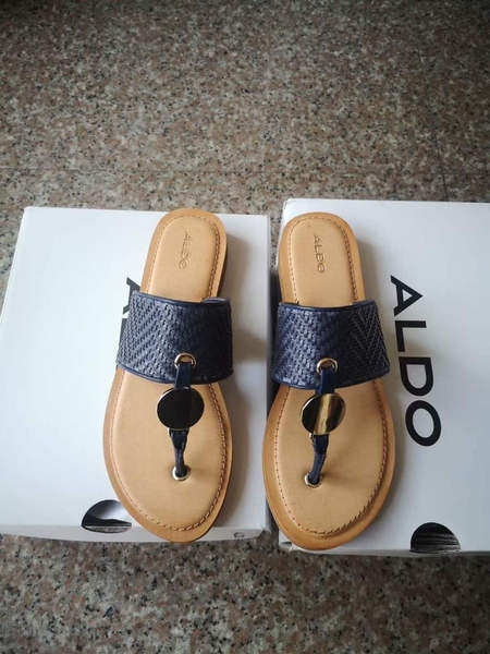 Dép xỏ ngón ALDO 2 màu trắng, xanh navy