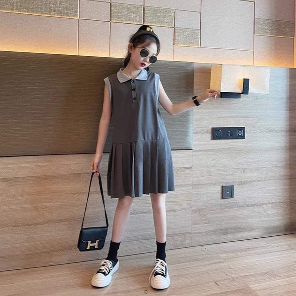 Váy polo sát nách màu xám size đại cho bé lớn
