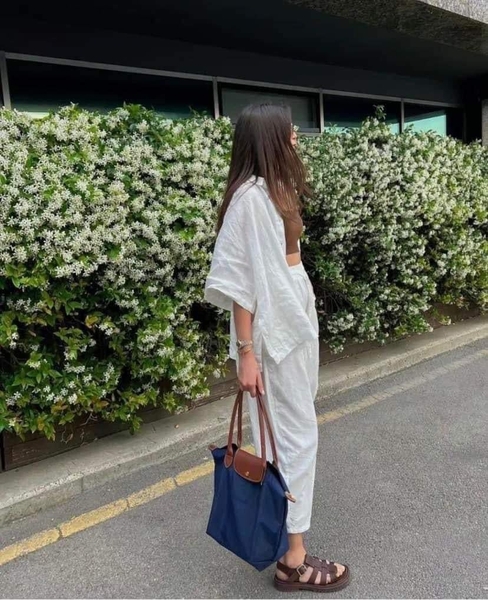 Túi tote Long Champ màu xanh navy quai nâu 2 size