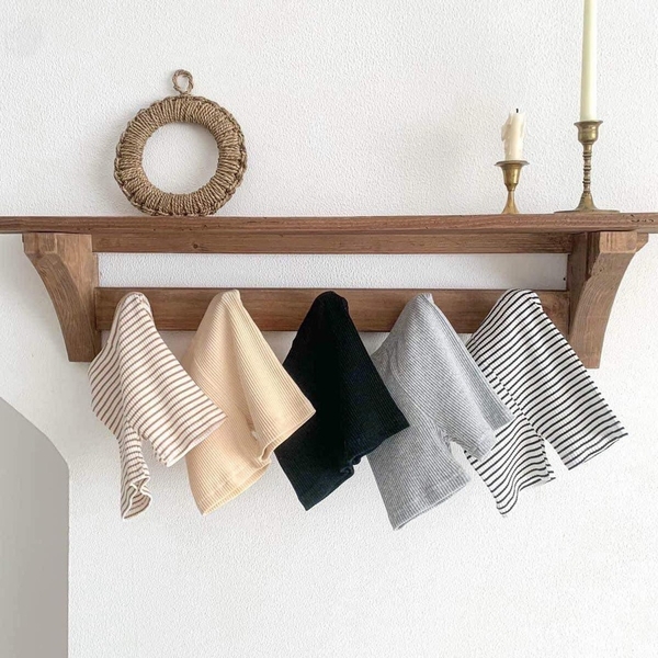 Set 5 quần legging lửng 5 màu kẻ ngang, đen, trắng, ghi