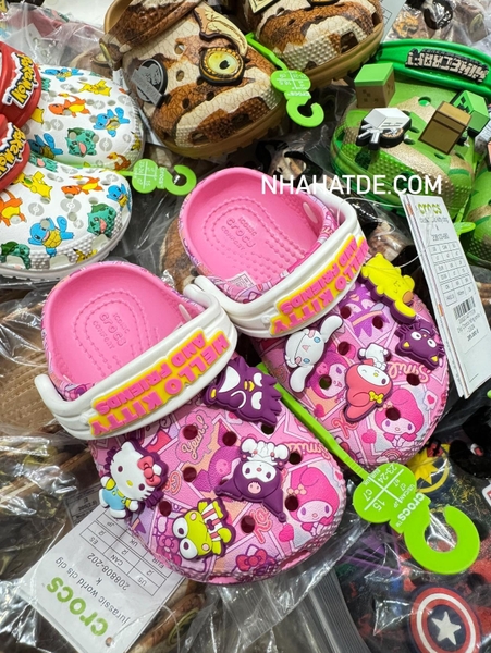 Dép sục Crocs Hello Kitty Sanrio màu hồng