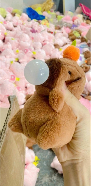 Đèn lồng Capybara ôm rọ 2 màu nâu, hồng