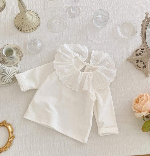 Set 2 áo cotton trắng dài tay cổ ren size nhí