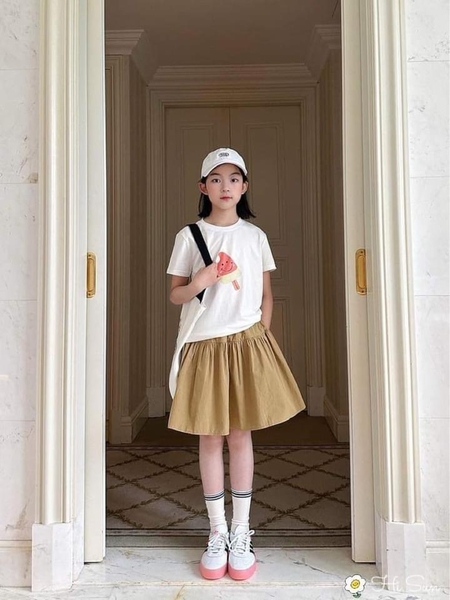 Bộ áo cotton in hình dưa hấu kèm chân váy nâu kaki Hi.Sun