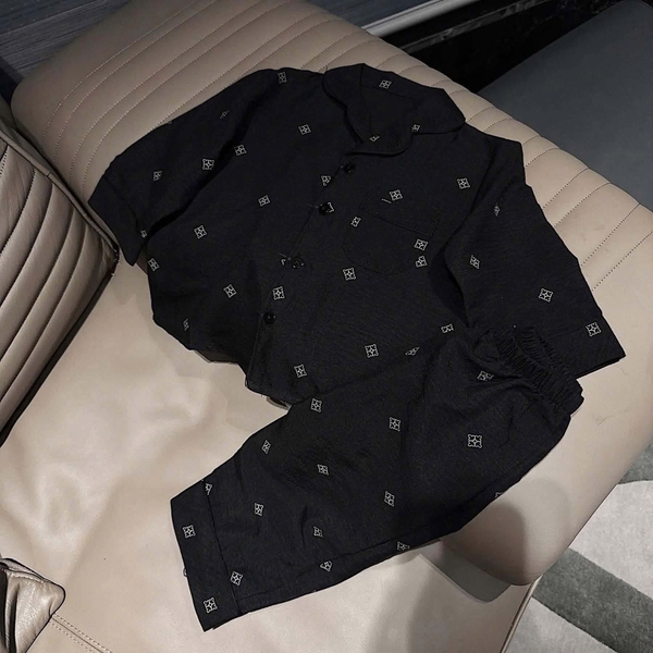 Bộ pyjama đen dài tay hoạ tiết vuông cho bé