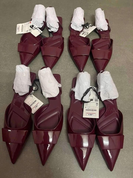 Giày bệt mũi nhọn đỏ mận Zara