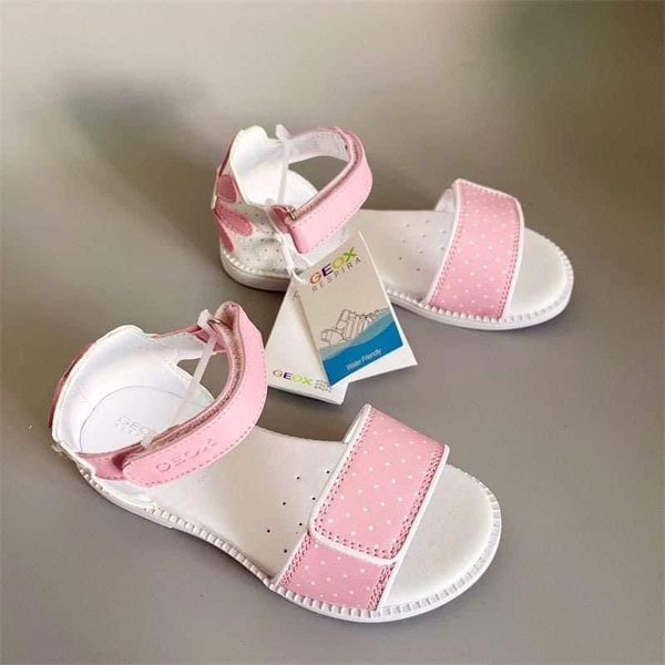 Sandal Geox thêu hoa cúc 2 màu hồng, vàng