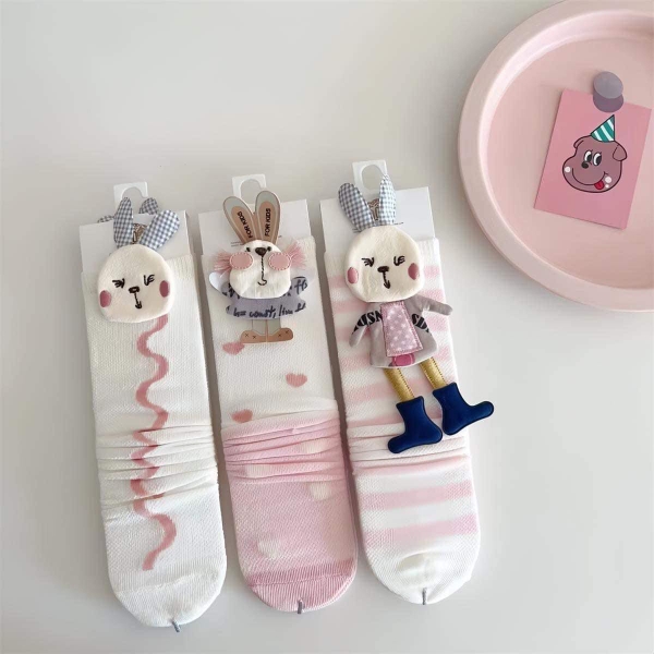 Set 3 đôi tất cao cổ hình thỏ tông trắng, hồng