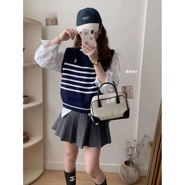 Áo gile len kẻ ngang 3 màu nâu, be, than cho nữ