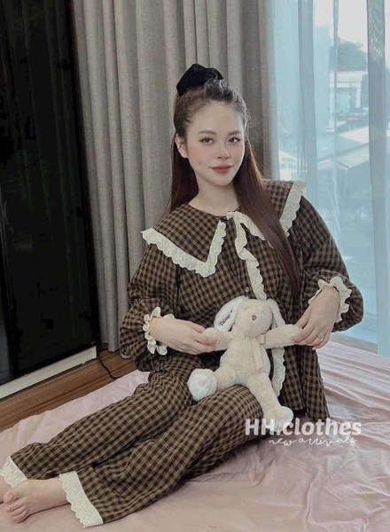 Bộ pyjamas caro phối ren 2 màu nâu, xanh than cho nữ