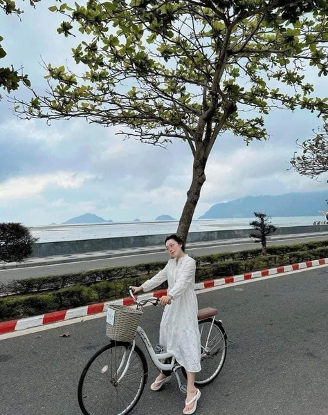 Dép tông đế dày 4 màu ghi, đen, kem, hồng