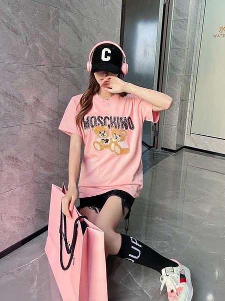 KGP - Áo phông Moschino thêu gấu 2 màu